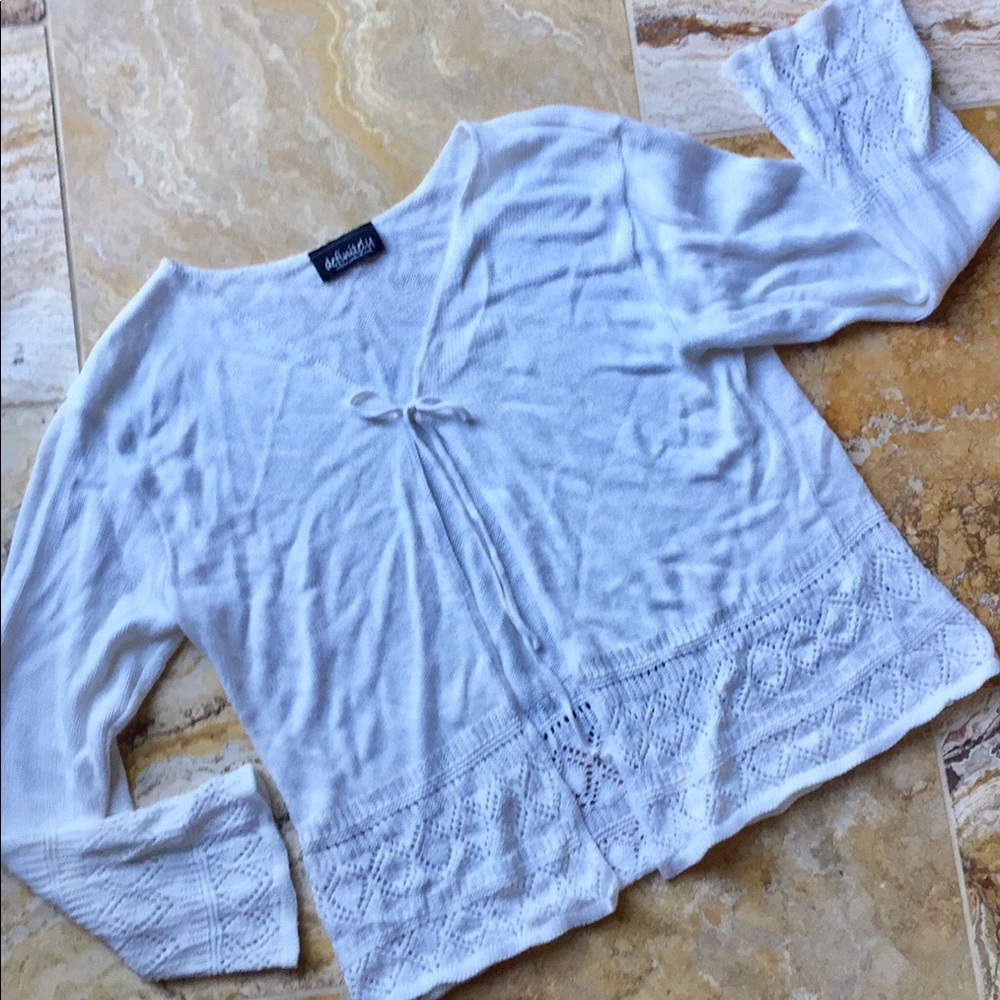 Definitely tie top cardigan/knit lace sleeve & hem